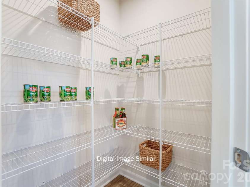 6006 Mallow Crossing Lane, Charlotte, NC 28213.  MLS# CAR4336041, YatesRealty ID 4195. 