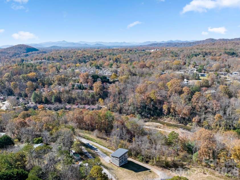 62 Upper Moffitt Road, Asheville, NC 28805.  MLS# CAR4319276, YatesRealty ID 4195. Aerial View