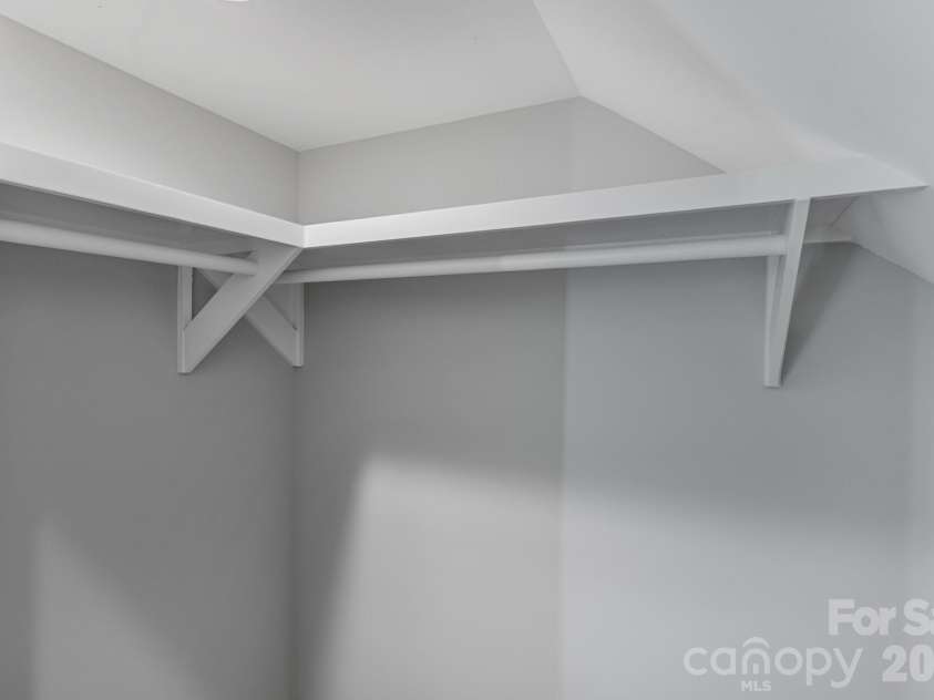 62 Upper Moffitt Road, Asheville, NC 28805.  MLS# CAR4319276, YatesRealty ID 4195. Primary Closet #2