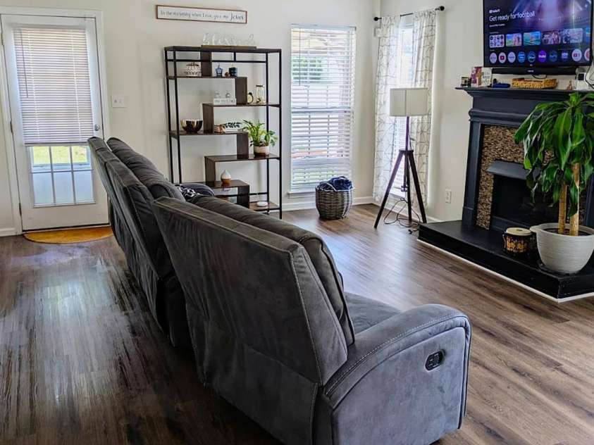 9026 Shenington Place, Charlotte, NC 28216.  MLS# CAR4406928, YatesRealty ID 41950. 