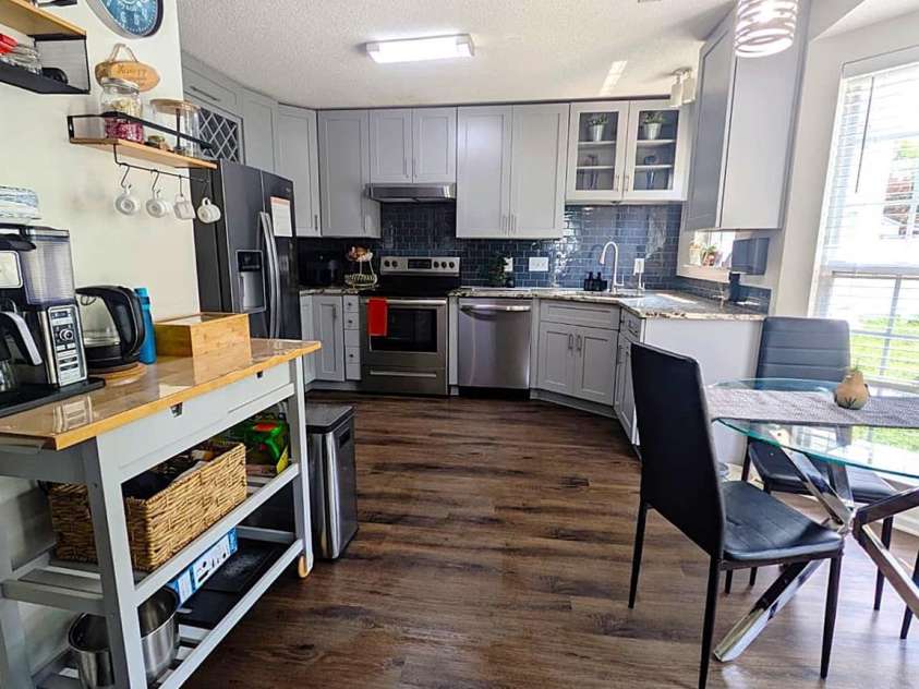 9026 Shenington Place, Charlotte, NC 28216.  MLS# CAR4406928, YatesRealty ID 41950. 