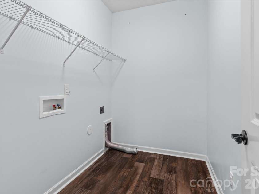 142 Fesperman Circle, Troutman, NC 28166.  MLS# CAR4405896, YatesRealty ID 41952. 