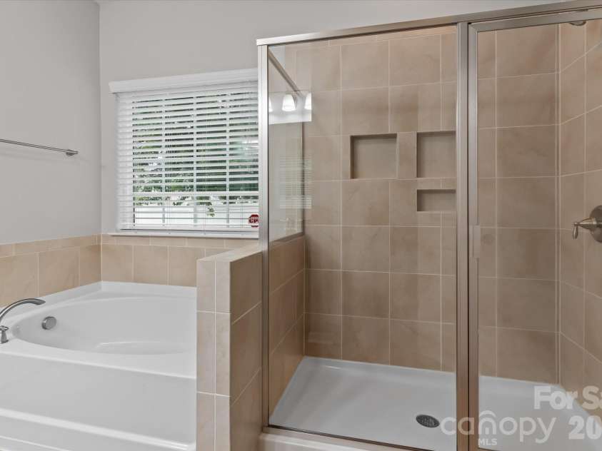 142 Fesperman Circle, Troutman, NC 28166.  MLS# CAR4405896, YatesRealty ID 41952. 