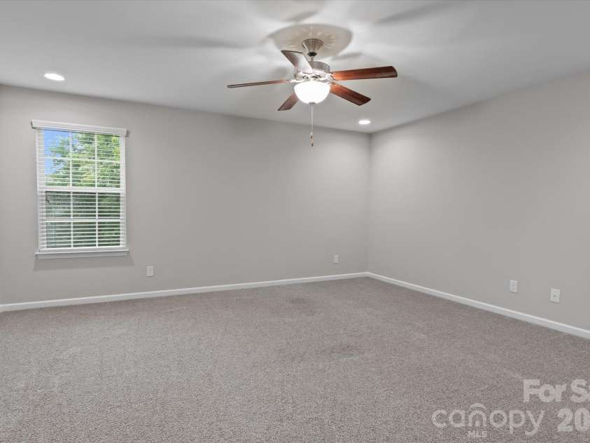 142 Fesperman Circle, Troutman, NC 28166.  MLS# CAR4405896, YatesRealty ID 41952. 
