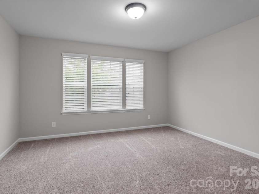 142 Fesperman Circle, Troutman, NC 28166.  MLS# CAR4405896, YatesRealty ID 41952. 