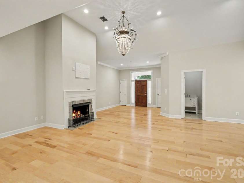 128 Columns Circle, Shelby, NC 28150.  MLS# CAR4395248, YatesRealty ID 41954. Brand new neutral paint throughout the interior!