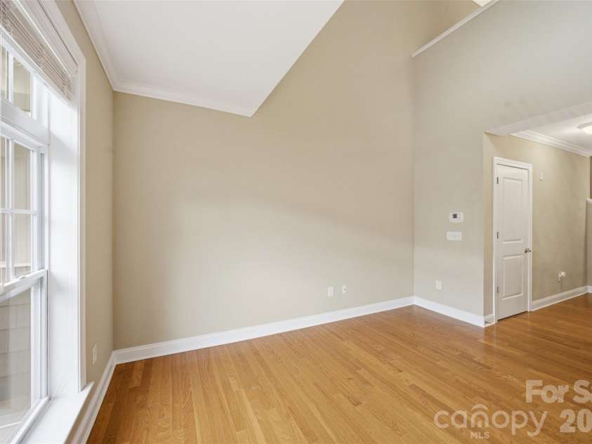 301 Tremont Avenue, Charlotte, NC 28203.  MLS# CAR4408269, YatesRealty ID 41955. 