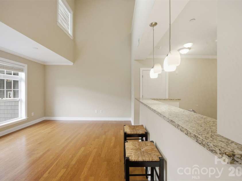 301 Tremont Avenue, Charlotte, NC 28203.  MLS# CAR4408269, YatesRealty ID 41955. 