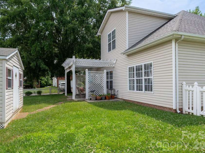 1000 Master Gunner Court, Indian Trail, NC 28079.  MLS# CAR4393730, YatesRealty ID 41957. 