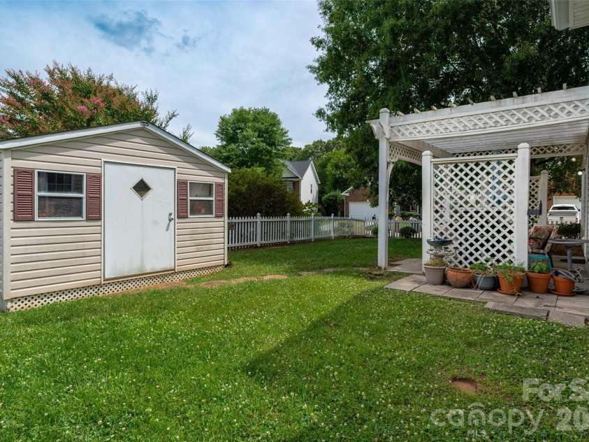 1000 Master Gunner Court, Indian Trail, NC 28079.  MLS# CAR4393730, YatesRealty ID 41957. 