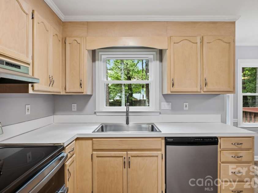 12530 Newstead Road, Huntersville, NC 28078.  MLS# CAR4411792, YatesRealty ID 41959. 