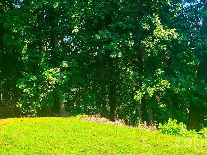 117 Lonetree Circle, Advance, NC 27006.  MLS# CAR4329754, YatesRealty ID 4196. 