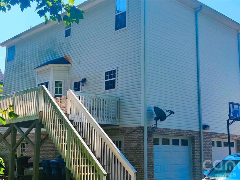 117 Lonetree Circle, Advance, NC 27006.  MLS# CAR4329754, YatesRealty ID 4196. 