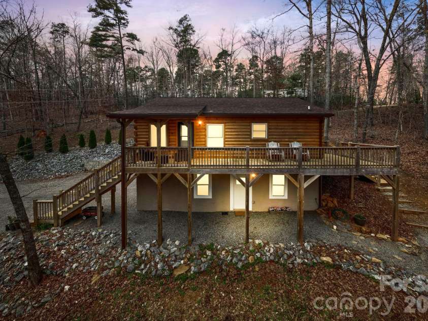 344 Wolf Trail, Lake Lure, NC 28746.  MLS# CAR4399531, YatesRealty ID 4196. 