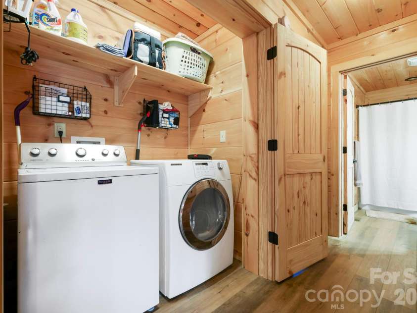 344 Wolf Trail, Lake Lure, NC 28746.  MLS# CAR4399531, YatesRealty ID 4196. 
