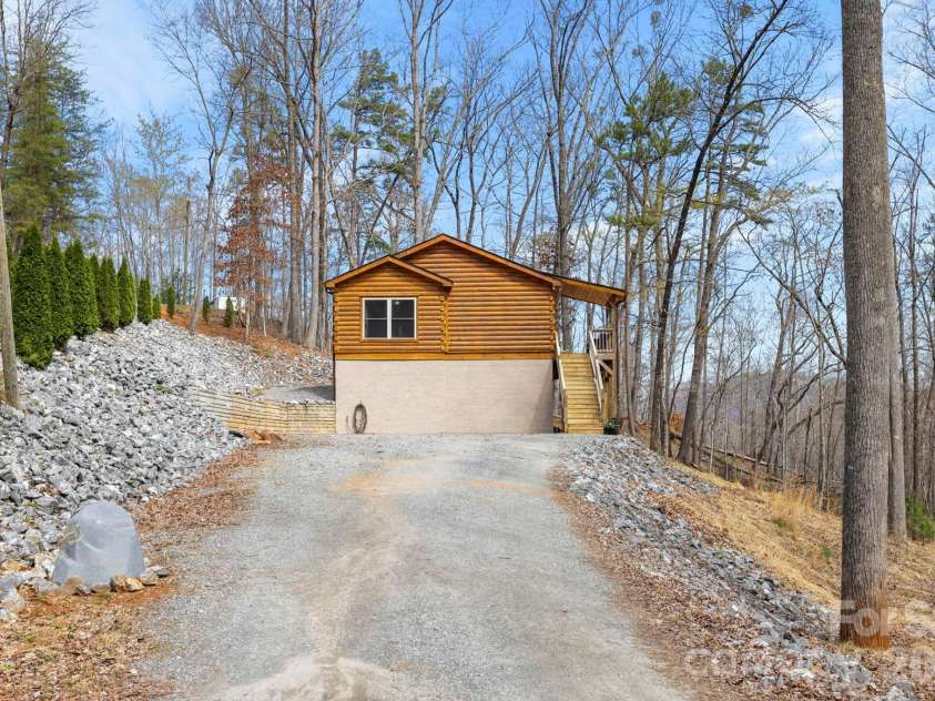344 Wolf Trail, Lake Lure, NC 28746.  MLS# CAR4399531, YatesRealty ID 4196. 