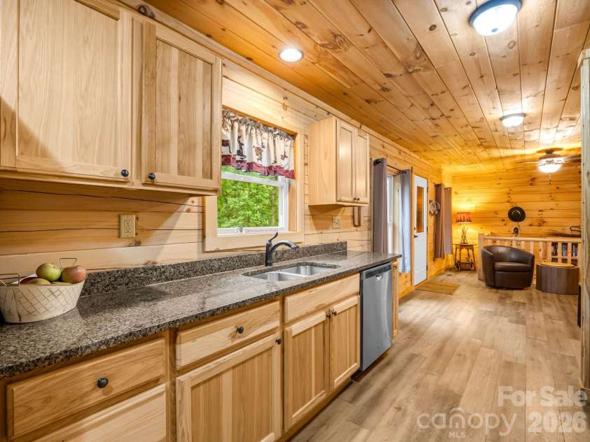 344 Wolf Trail, Lake Lure, NC 28746.  MLS# CAR4424694, YatesRealty ID 4196. 