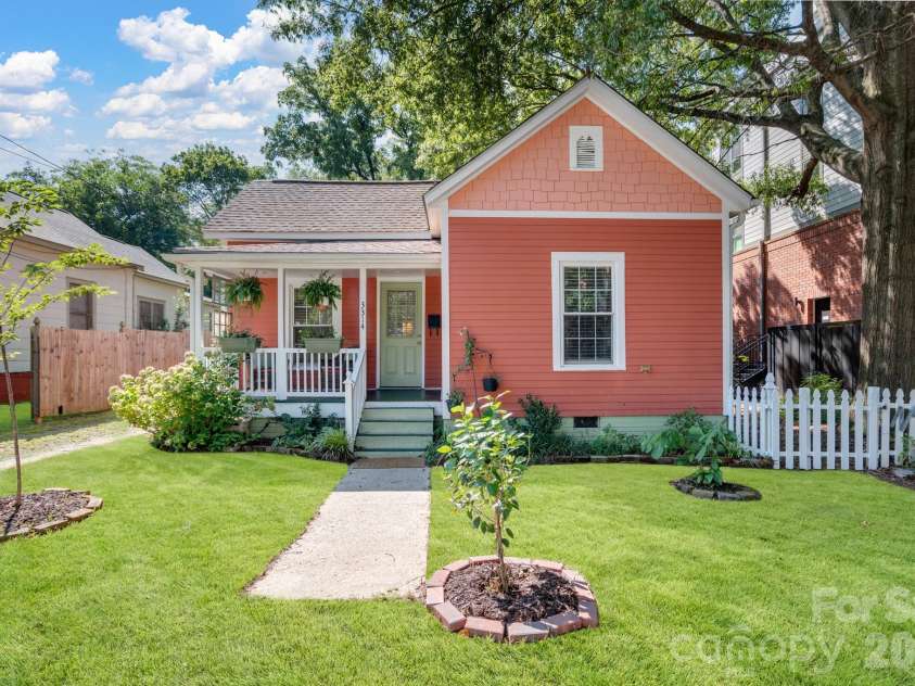 3314 Alexander Street, Charlotte, NC 28205.  MLS# CAR4406971, YatesRealty ID 41960. 