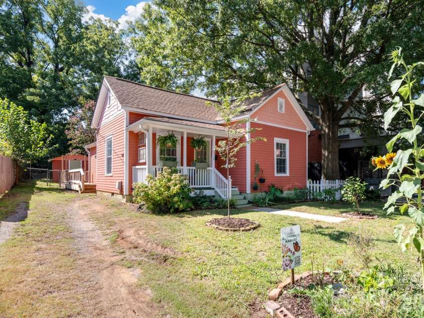 3314 Alexander Street, Charlotte, NC 28205.  MLS# CAR4406971, YatesRealty ID 41960. 
