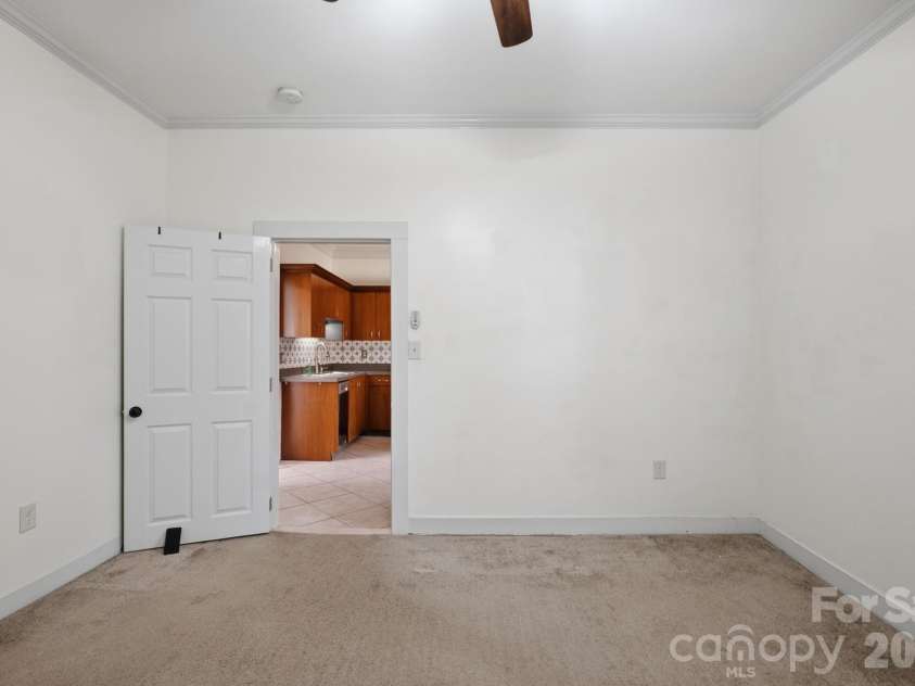 3314 Alexander Street, Charlotte, NC 28205.  MLS# CAR4406971, YatesRealty ID 41960. 