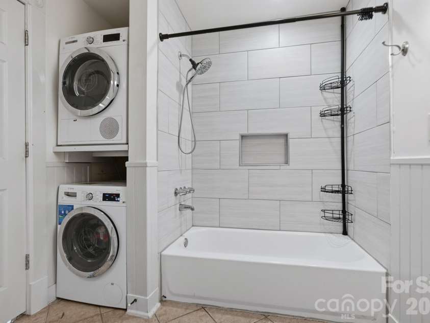 3314 Alexander Street, Charlotte, NC 28205.  MLS# CAR4406971, YatesRealty ID 41960. 