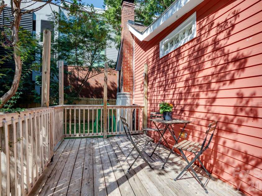 3314 Alexander Street, Charlotte, NC 28205.  MLS# CAR4406971, YatesRealty ID 41960. 