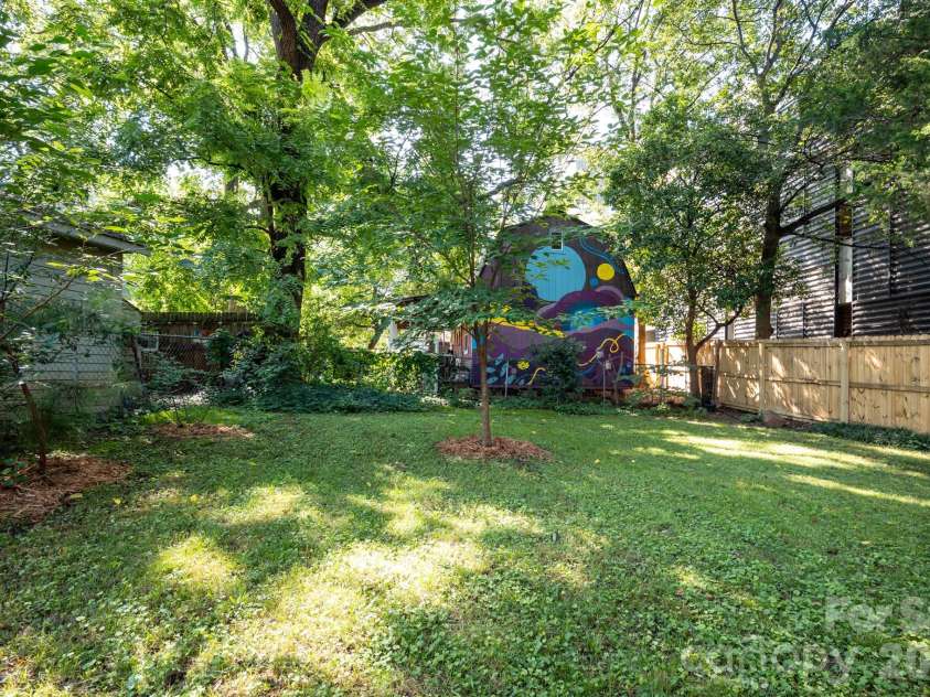 3314 Alexander Street, Charlotte, NC 28205.  MLS# CAR4406971, YatesRealty ID 41960. 
