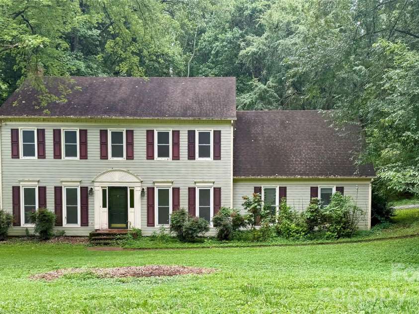 5424 Gristmill Lane, Charlotte, NC 28227.  MLS# CAR4410544, YatesRealty ID 41961. 