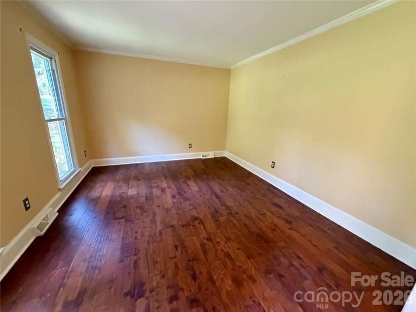 5424 Gristmill Lane, Charlotte, NC 28227.  MLS# CAR4410544, YatesRealty ID 41961. 
