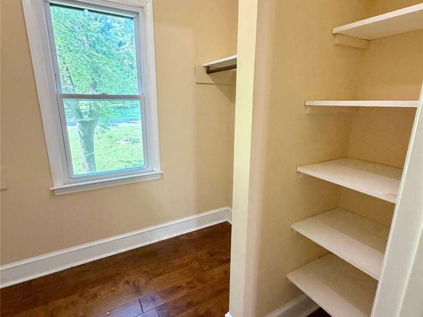 5424 Gristmill Lane, Charlotte, NC 28227.  MLS# CAR4410544, YatesRealty ID 41961. 
