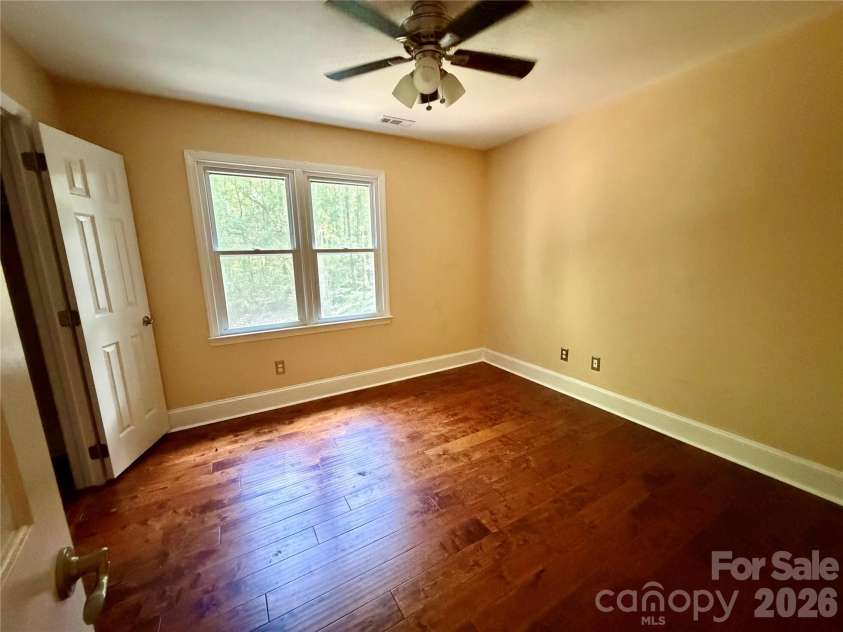 5424 Gristmill Lane, Charlotte, NC 28227.  MLS# CAR4410544, YatesRealty ID 41961. 