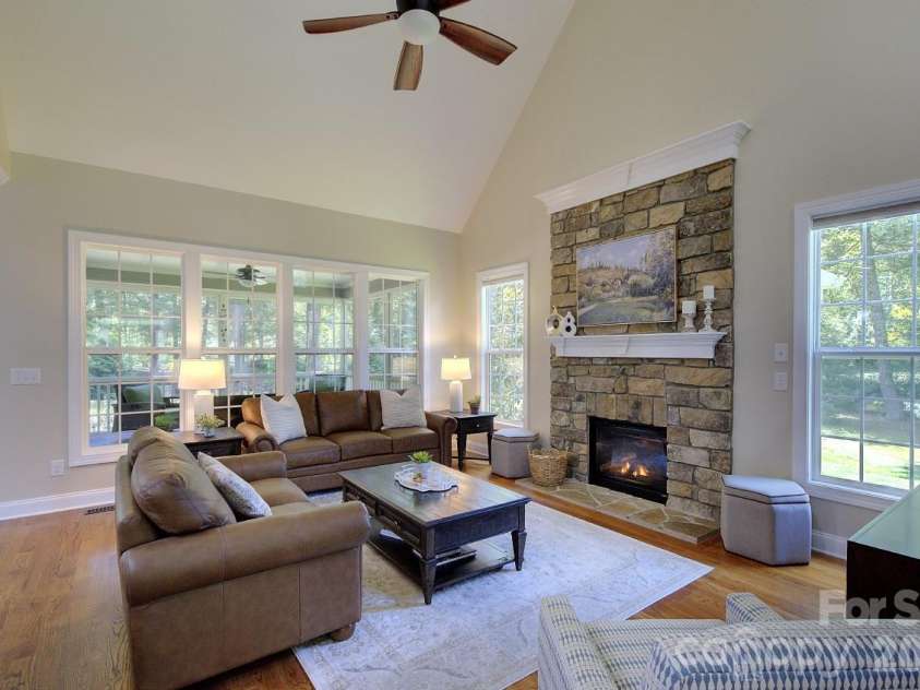 212 Tall Timbers Trail, Hendersonville, NC 28792.  MLS# CAR4410837, YatesRealty ID 41964. 