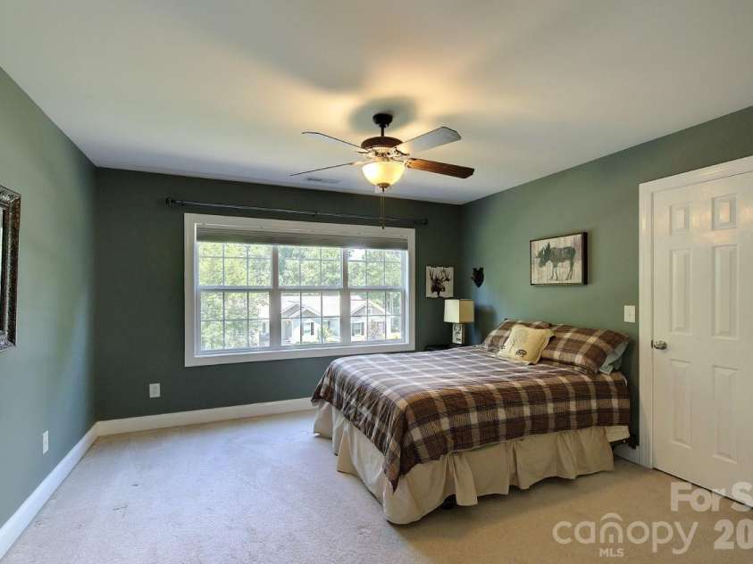 212 Tall Timbers Trail, Hendersonville, NC 28792.  MLS# CAR4410837, YatesRealty ID 41964. 