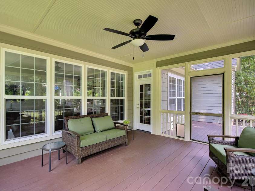 212 Tall Timbers Trail, Hendersonville, NC 28792.  MLS# CAR4410837, YatesRealty ID 41964. 
