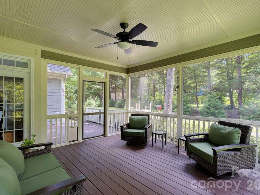 212 Tall Timbers Trail, Hendersonville, NC 28792.  MLS# CAR4410837, YatesRealty ID 41964. 