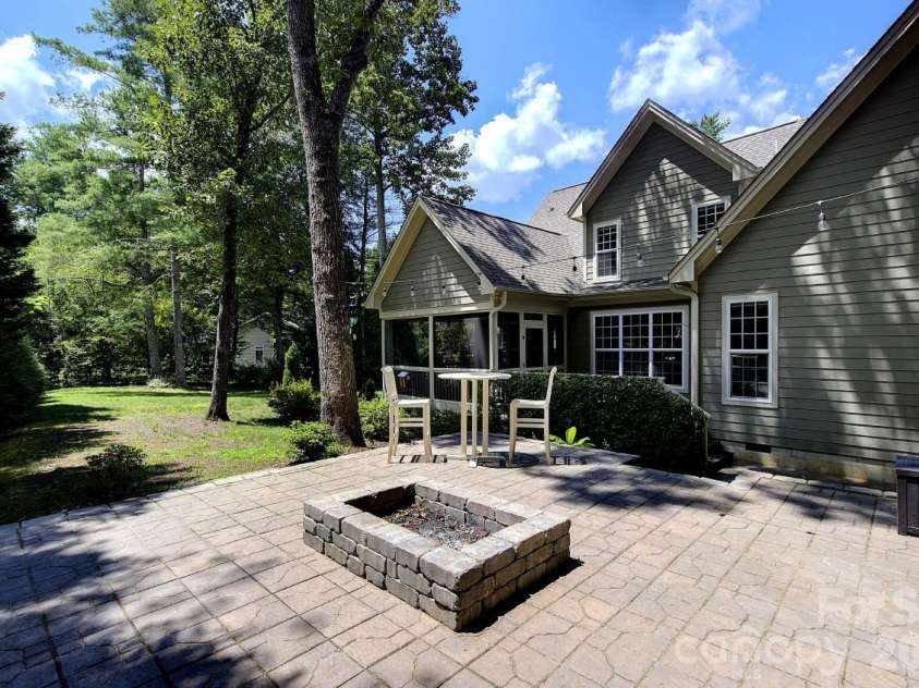 212 Tall Timbers Trail, Hendersonville, NC 28792.  MLS# CAR4410837, YatesRealty ID 41964. 