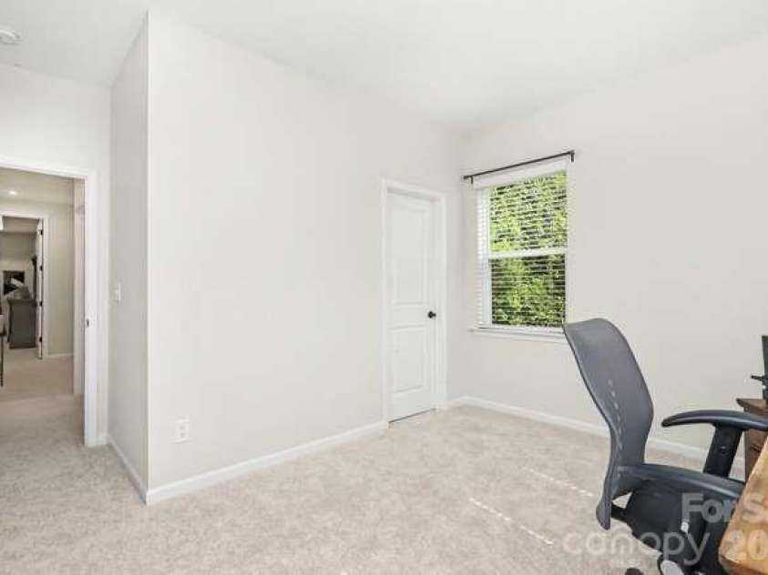 534 MADISON FALLS Court, Fort Mill, SC 29708.  MLS# CAR4405695, YatesRealty ID 41965. 