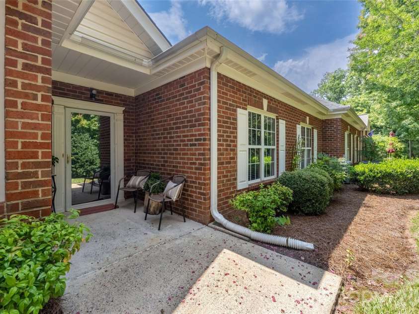 14617 Penmore Lane, Charlotte, NC 28269.  MLS# CAR4407529, YatesRealty ID 41966. 