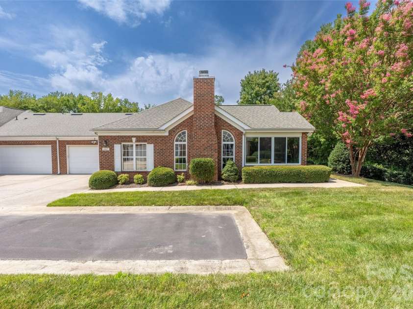 14617 Penmore Lane, Charlotte, NC 28269.  MLS# CAR4407529, YatesRealty ID 41966. 