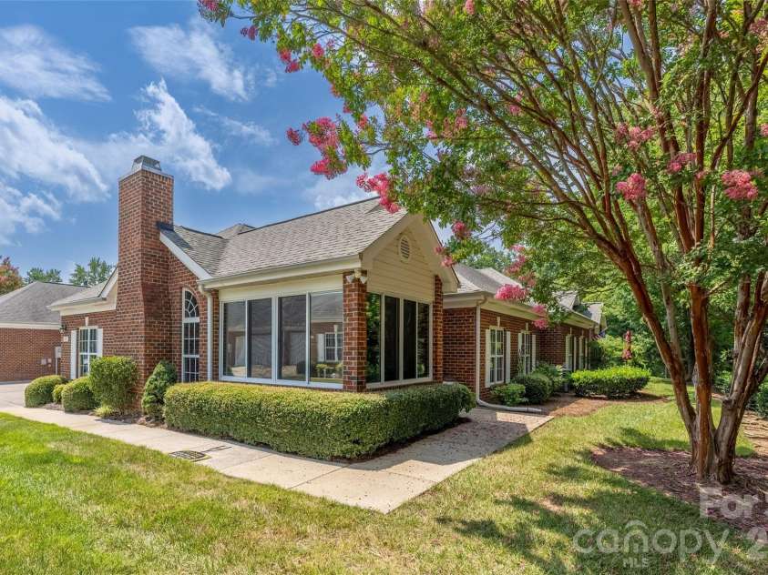 14617 Penmore Lane, Charlotte, NC 28269.  MLS# CAR4407529, YatesRealty ID 41966. 