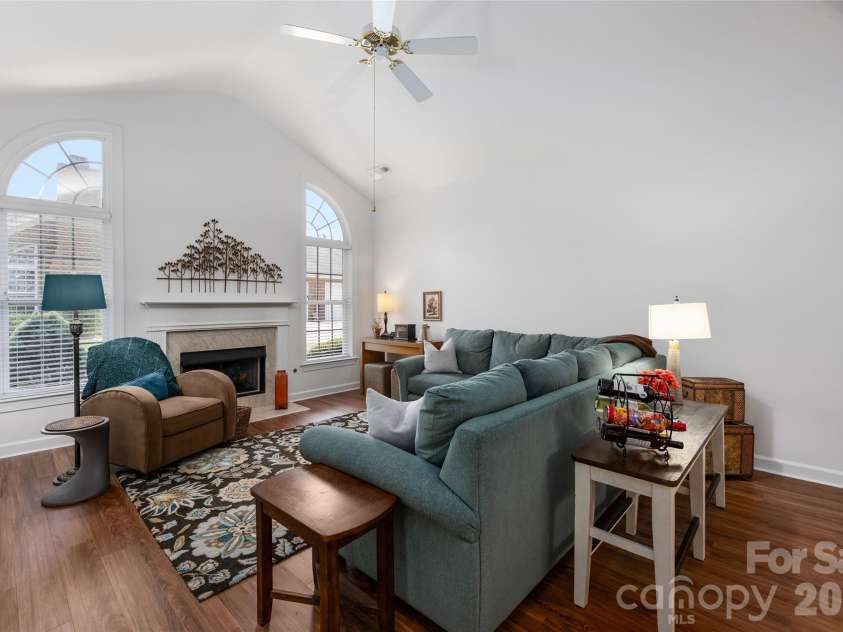 14617 Penmore Lane, Charlotte, NC 28269.  MLS# CAR4407529, YatesRealty ID 41966. 