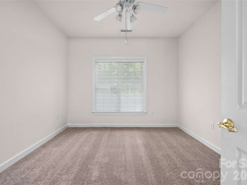 14617 Penmore Lane, Charlotte, NC 28269.  MLS# CAR4407529, YatesRealty ID 41966. 