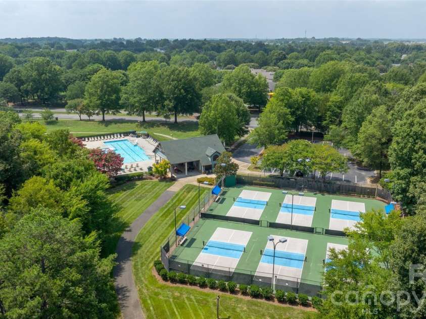 14617 Penmore Lane, Charlotte, NC 28269.  MLS# CAR4407529, YatesRealty ID 41966. 