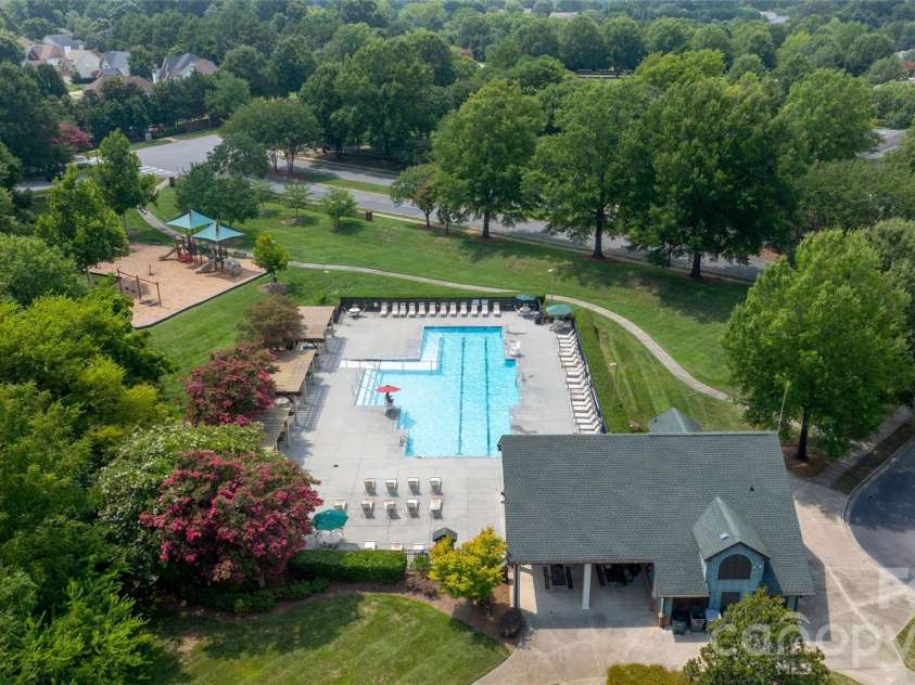 14617 Penmore Lane, Charlotte, NC 28269.  MLS# CAR4407529, YatesRealty ID 41966. 