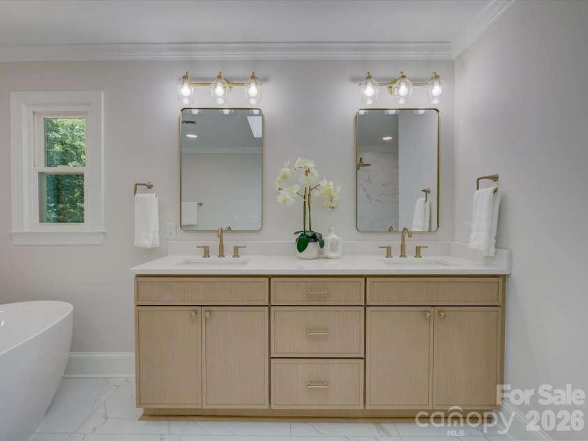 2301 Wharton Lane, Charlotte, NC 28270.  MLS# CAR4404065, YatesRealty ID 41967. 