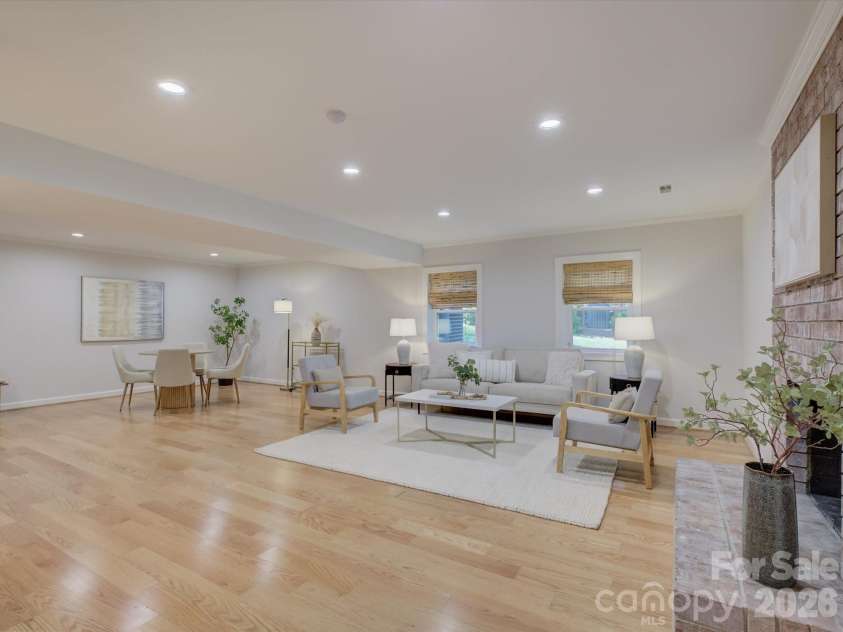 2301 Wharton Lane, Charlotte, NC 28270.  MLS# CAR4404065, YatesRealty ID 41967. 