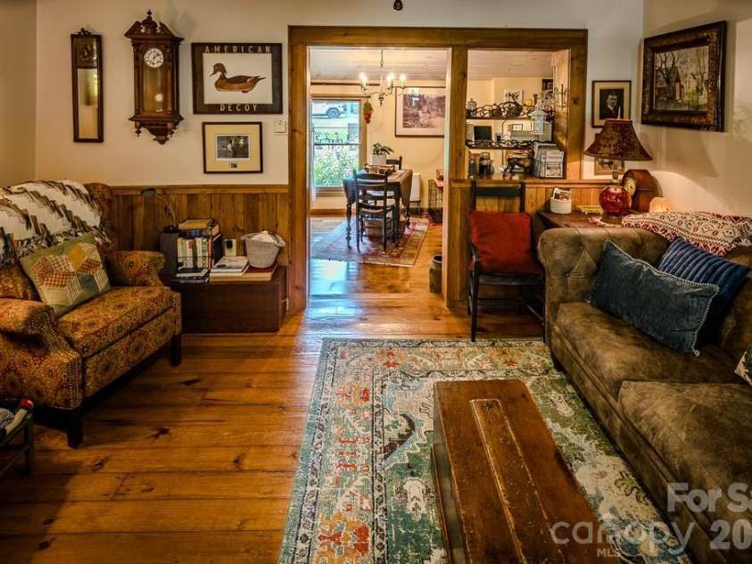 5950 US 19e Highway, Newland, NC 28657.  MLS# CAR4408007, YatesRealty ID 41968. 