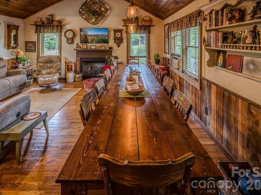 5950 US 19e Highway, Newland, NC 28657.  MLS# CAR4408007, YatesRealty ID 41968. 