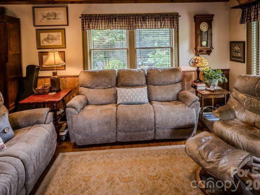 5950 US 19e Highway, Newland, NC 28657.  MLS# CAR4408007, YatesRealty ID 41968. 