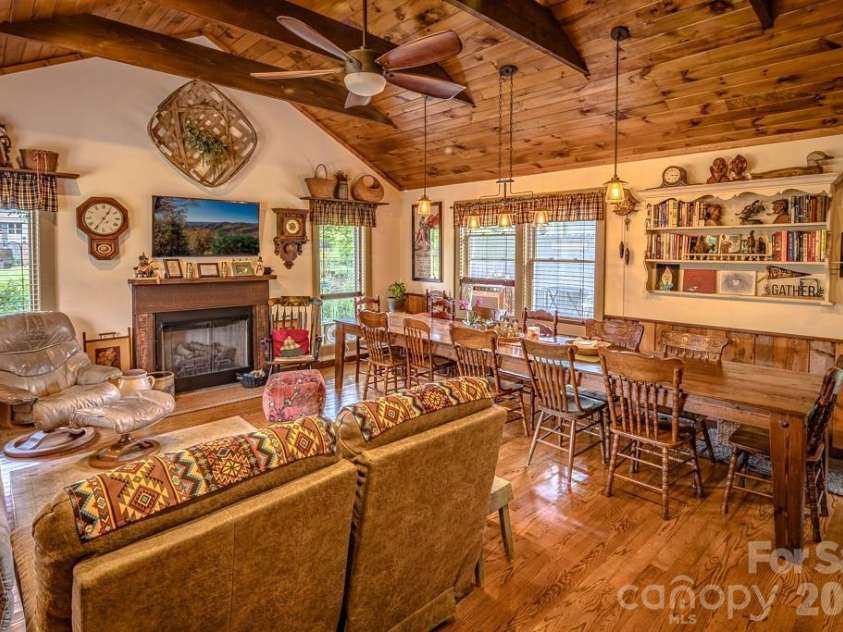 5950 US 19e Highway, Newland, NC 28657.  MLS# CAR4408007, YatesRealty ID 41968. 